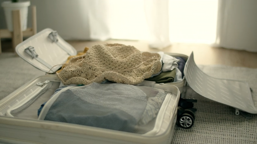 How to Pack a Suitcase Efficiently Without Overpacking